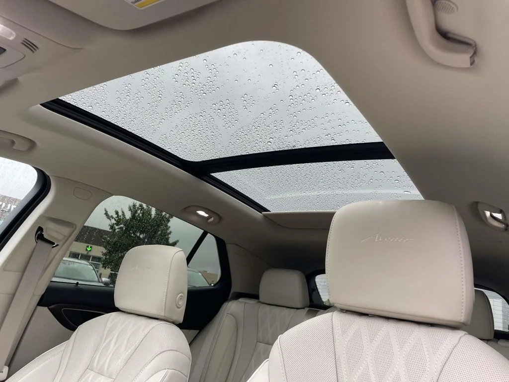 Used 2023 Ebony Twilight Metallic Buick Avenir image 9