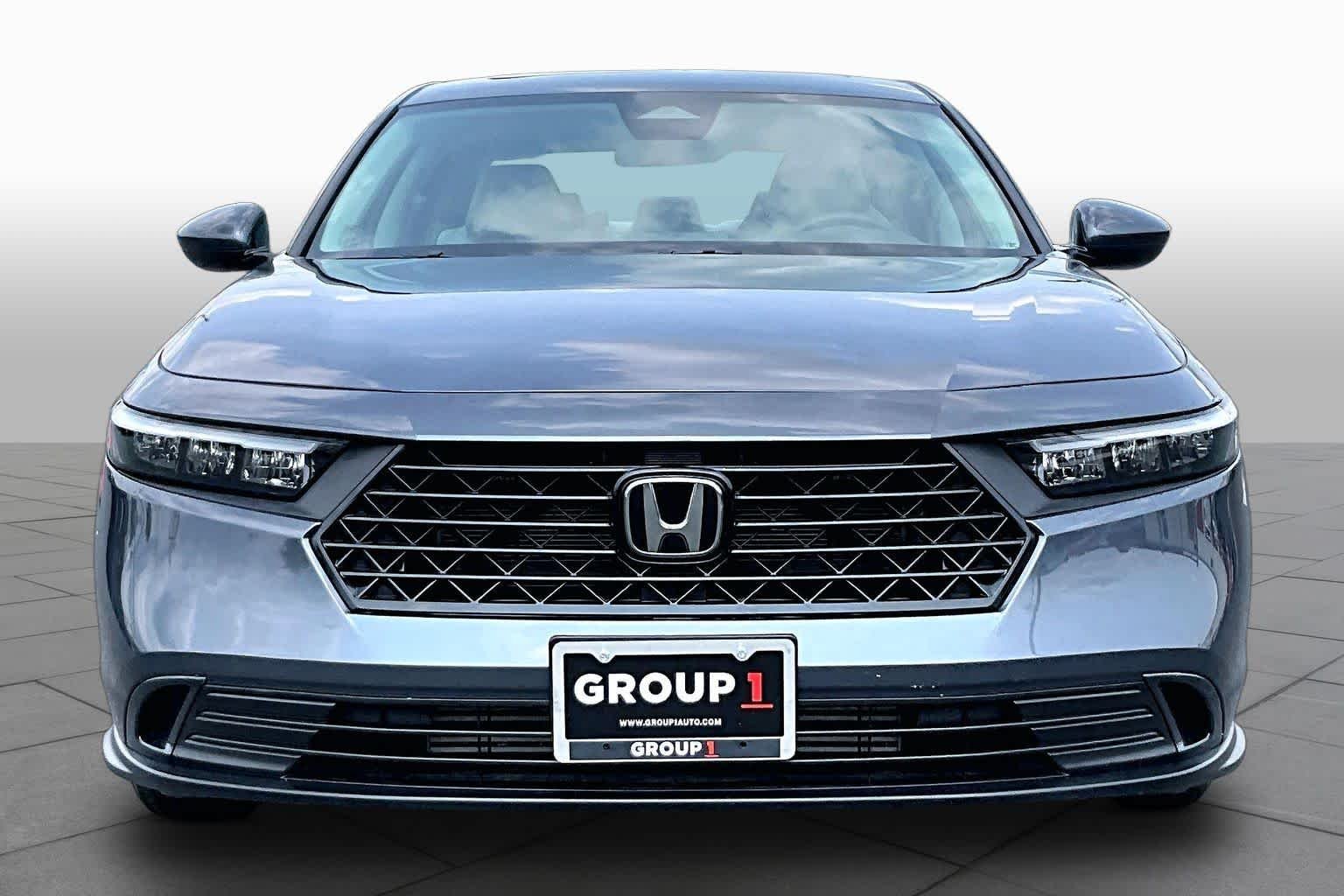 Used 2024 Meteorite Gray Metallic Honda EX image 4