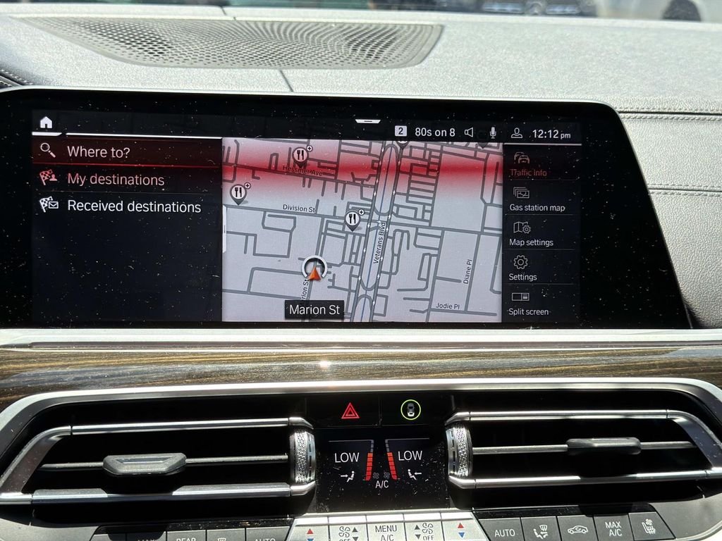 Used 2021 White BMW xDrive40i image 25