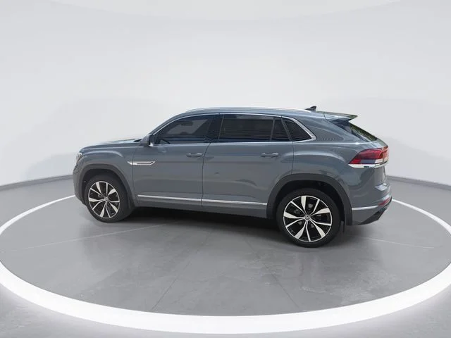 Used 2025 Gray Volkswagen 2.0T SEL Premium R-Line image 6
