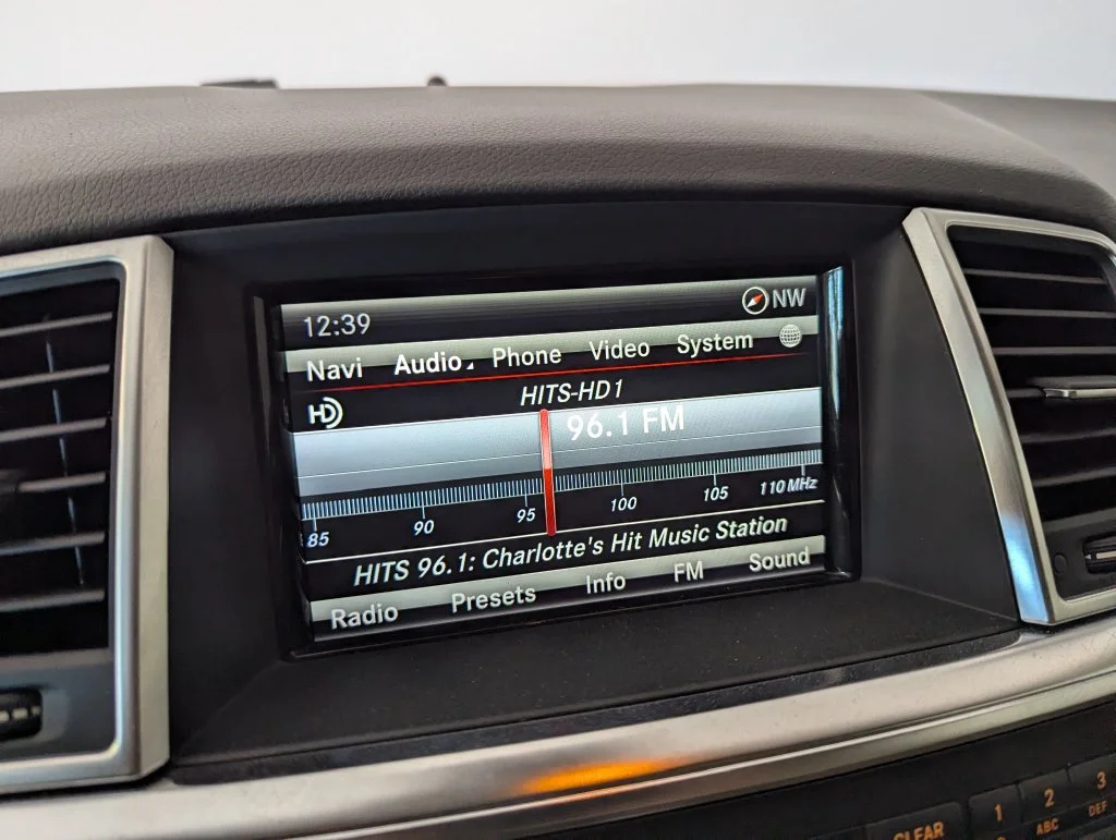 Used 2013 Blue Mercedes-Benz ML 350 image 13
