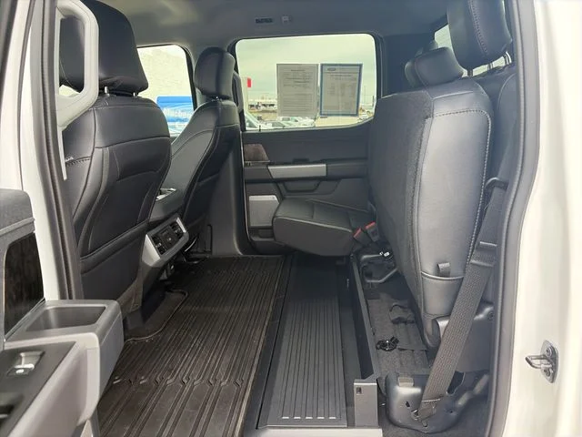 Used 2025 White Ford XL image 25