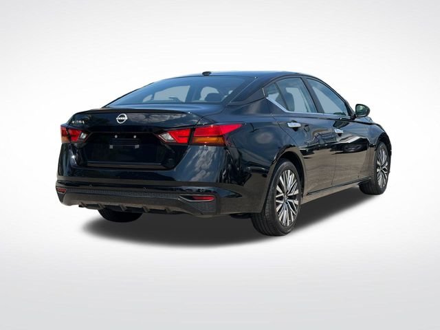 Used 2025 Super Black Nissan 2.5 SV image 27
