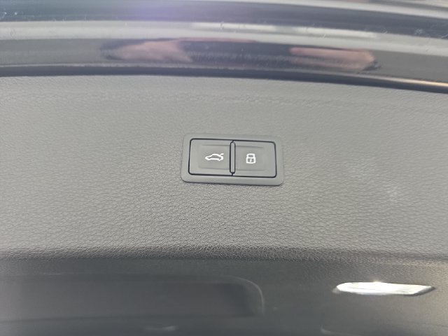 Used 2018 Black Audi 2.0T Premium Plus image 34