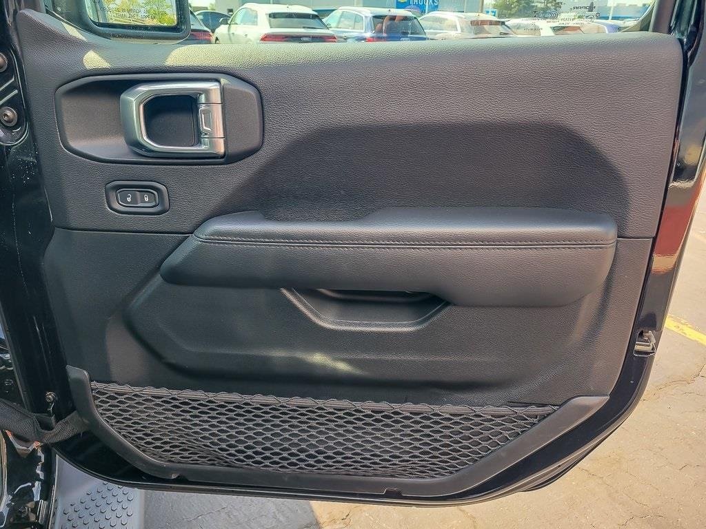 2021 JEEP WRANGLER - Image 19