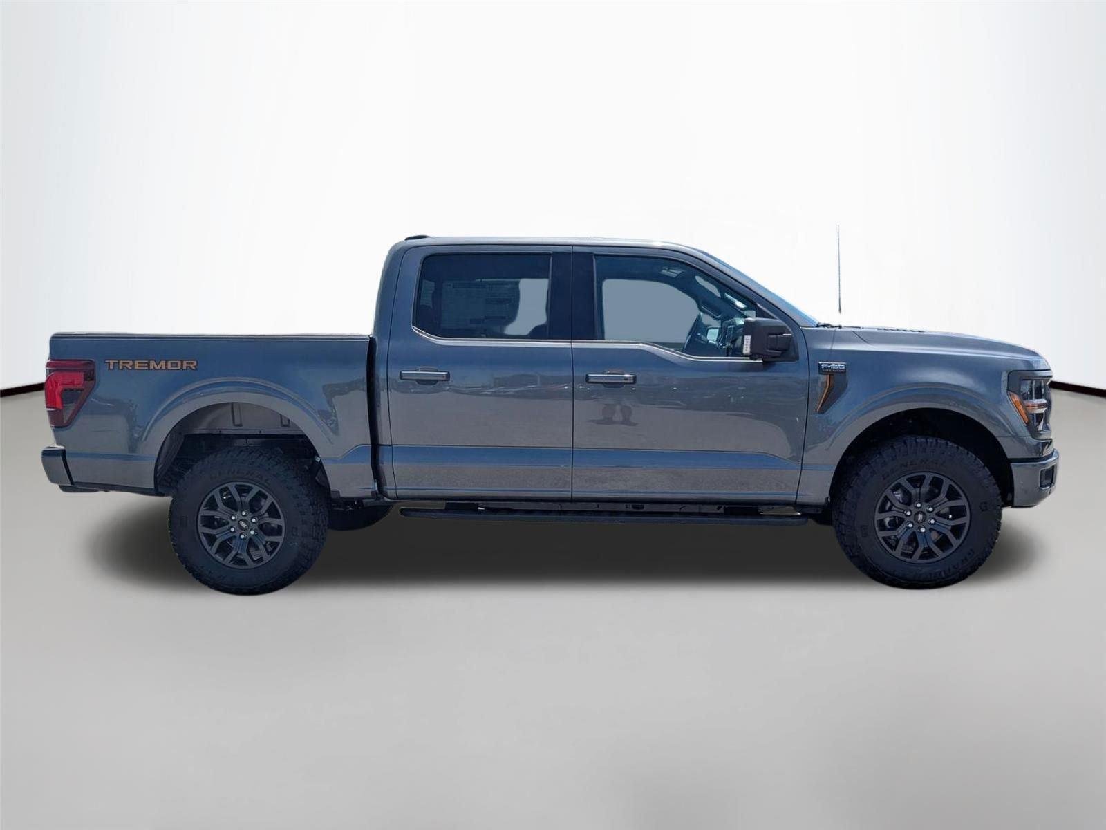 New 2026 Carbonized Gray Metallic Ford Tremor® image 4