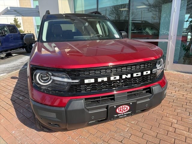 New 2025 Ruby Red Metallic Tinted Clearcoat Ford Outer Banks® image 4