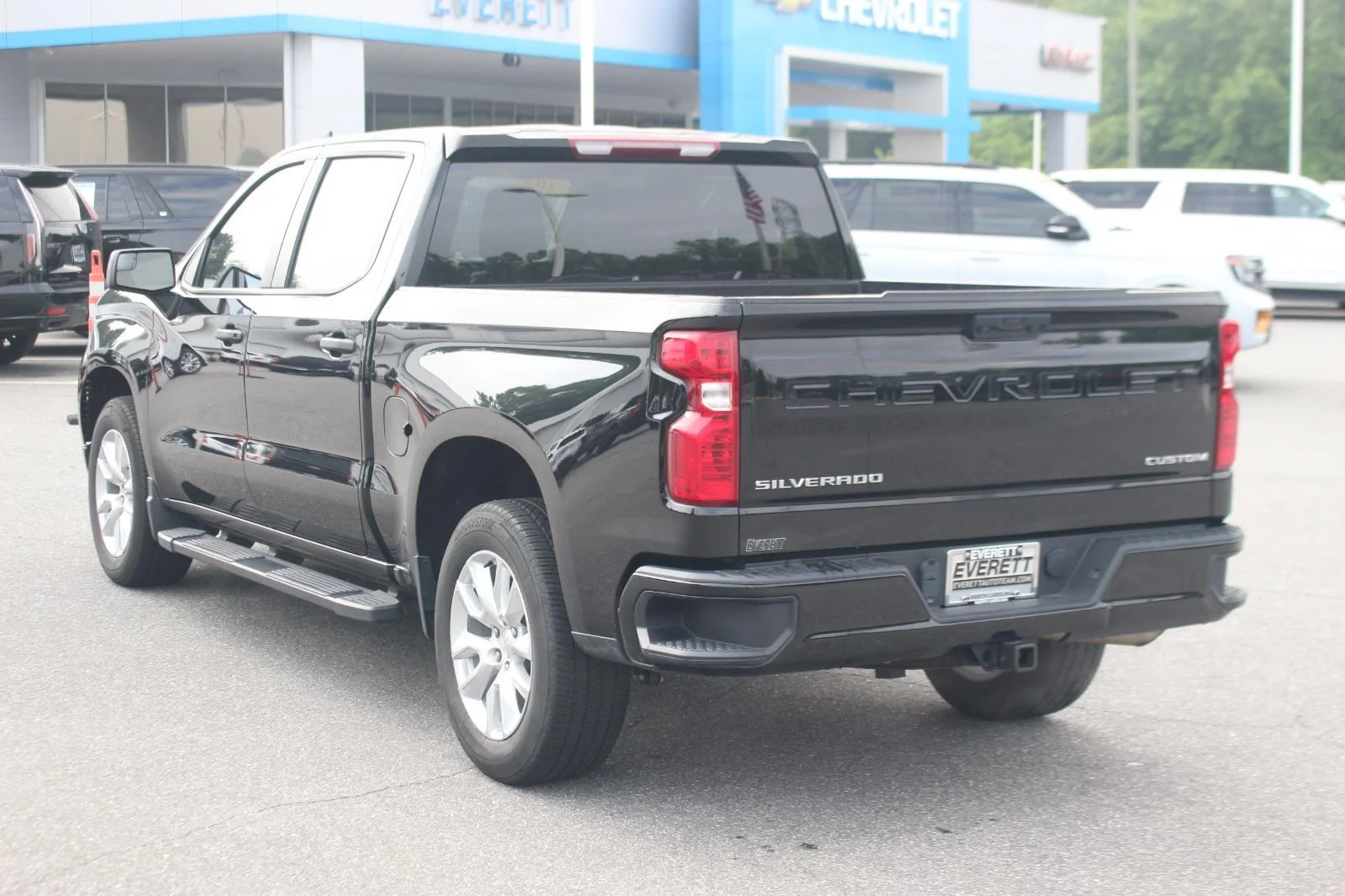 Used 2024 Black Chevrolet Custom image 5
