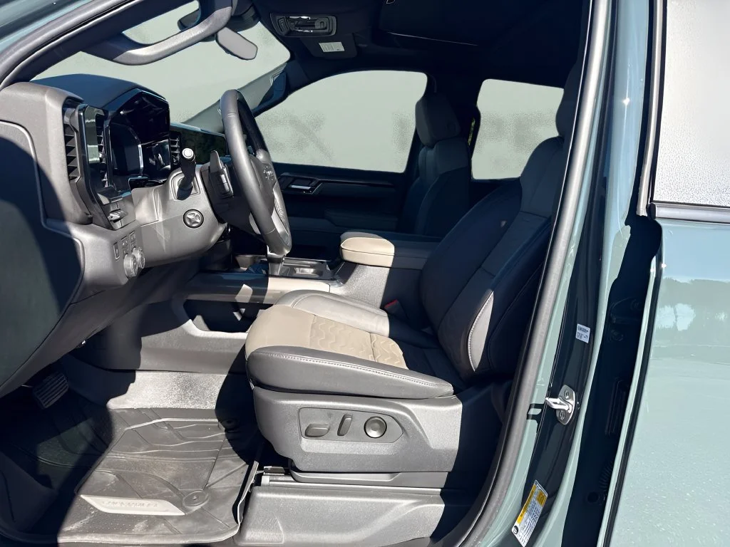 Used 2026 Gray Chevrolet ZR2 image 10