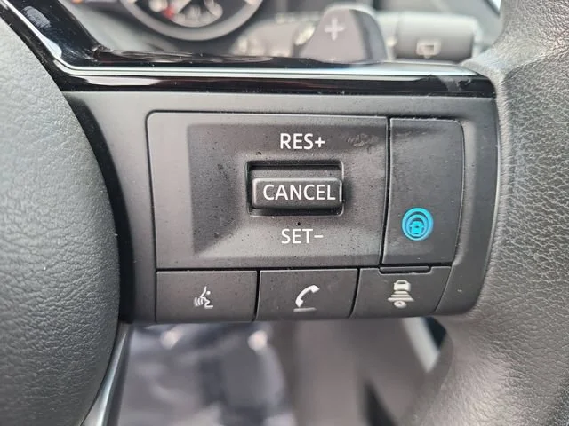 Used 2023 Silver Nissan SV image 26