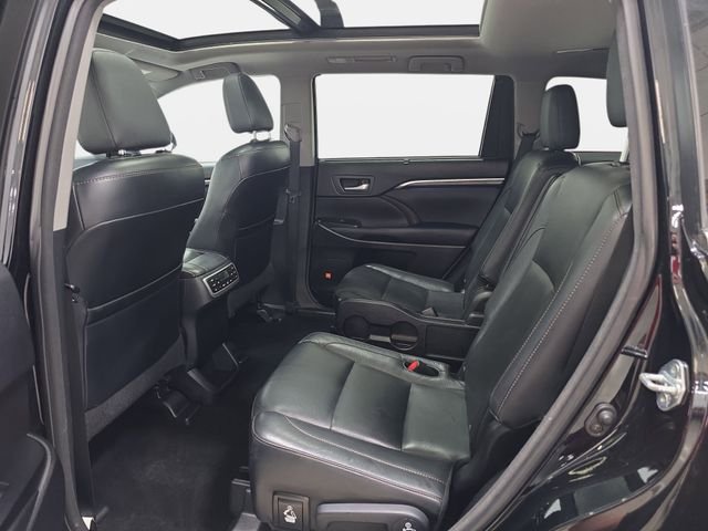 Used 2016 Black Toyota Limited Platinum V6 image 12