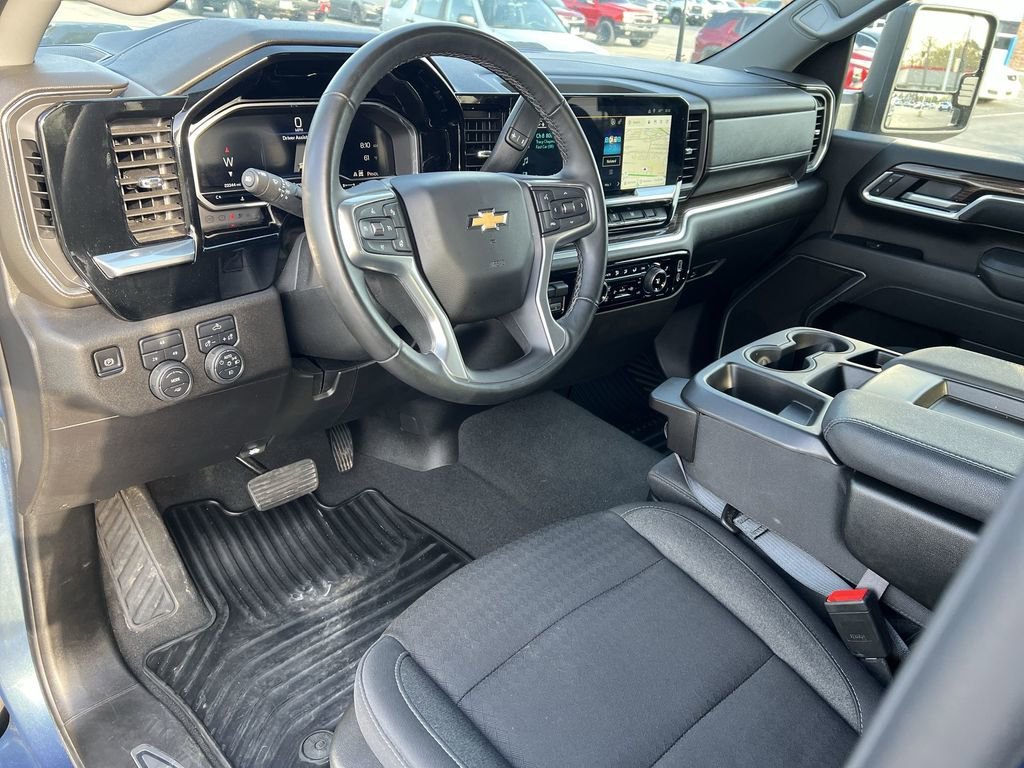 2025 Chevrolet Silverado 2500HD LT - Photo 10