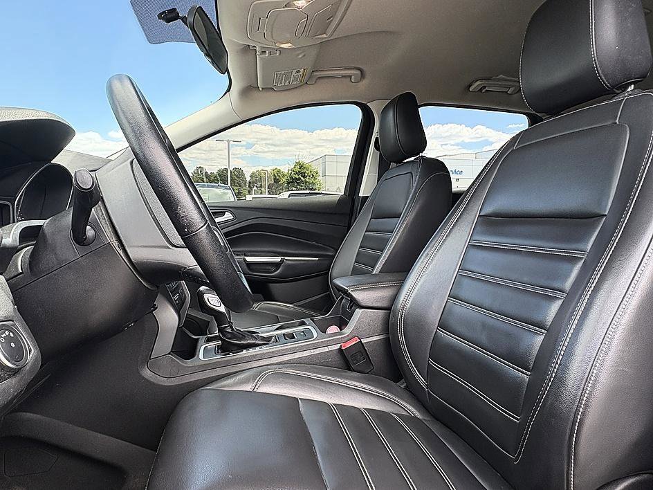 Used 2019 Lightning Blue Metallic Ford SEL image 9