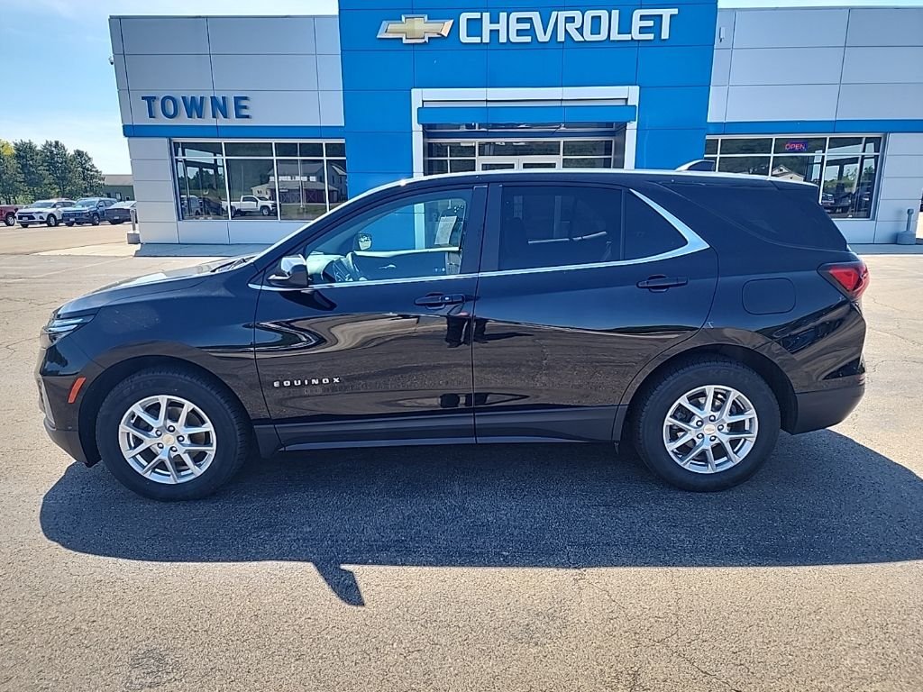 Used 2023 Black Chevrolet LT image 4