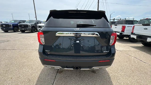Used 2024 Blue Ford XLT image 14