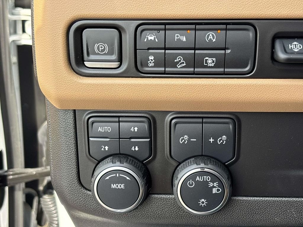 Used 2023 Beige Chevrolet Premier image 25