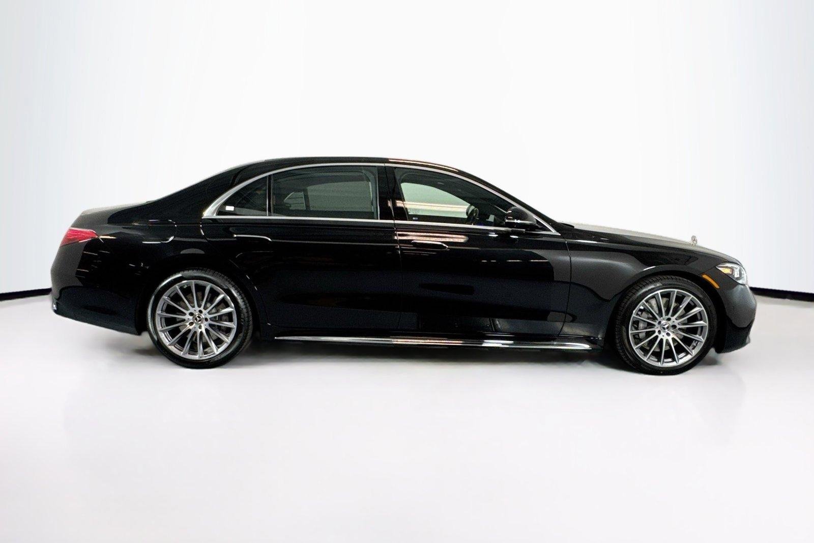 New 2026 Obsidian Black Metallic Mercedes-Benz S 580 image 4