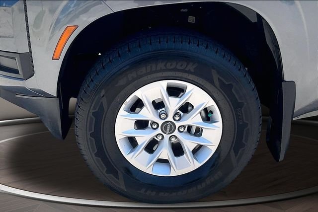 Used 2025 Gray Nissan S image 9