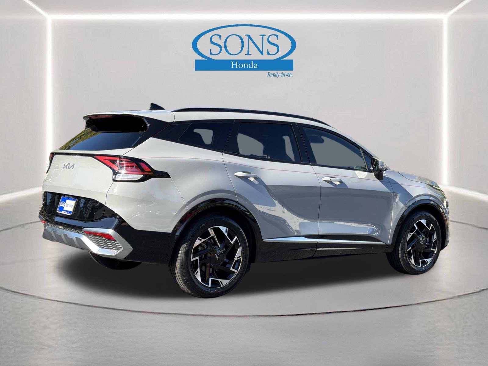 Used 2023 Wolf Gray Kia SX-Prestige image 27