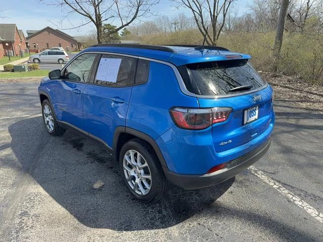 Used 2022 Laser Blue Pearl Coat Jeep Latitude Lux image 5