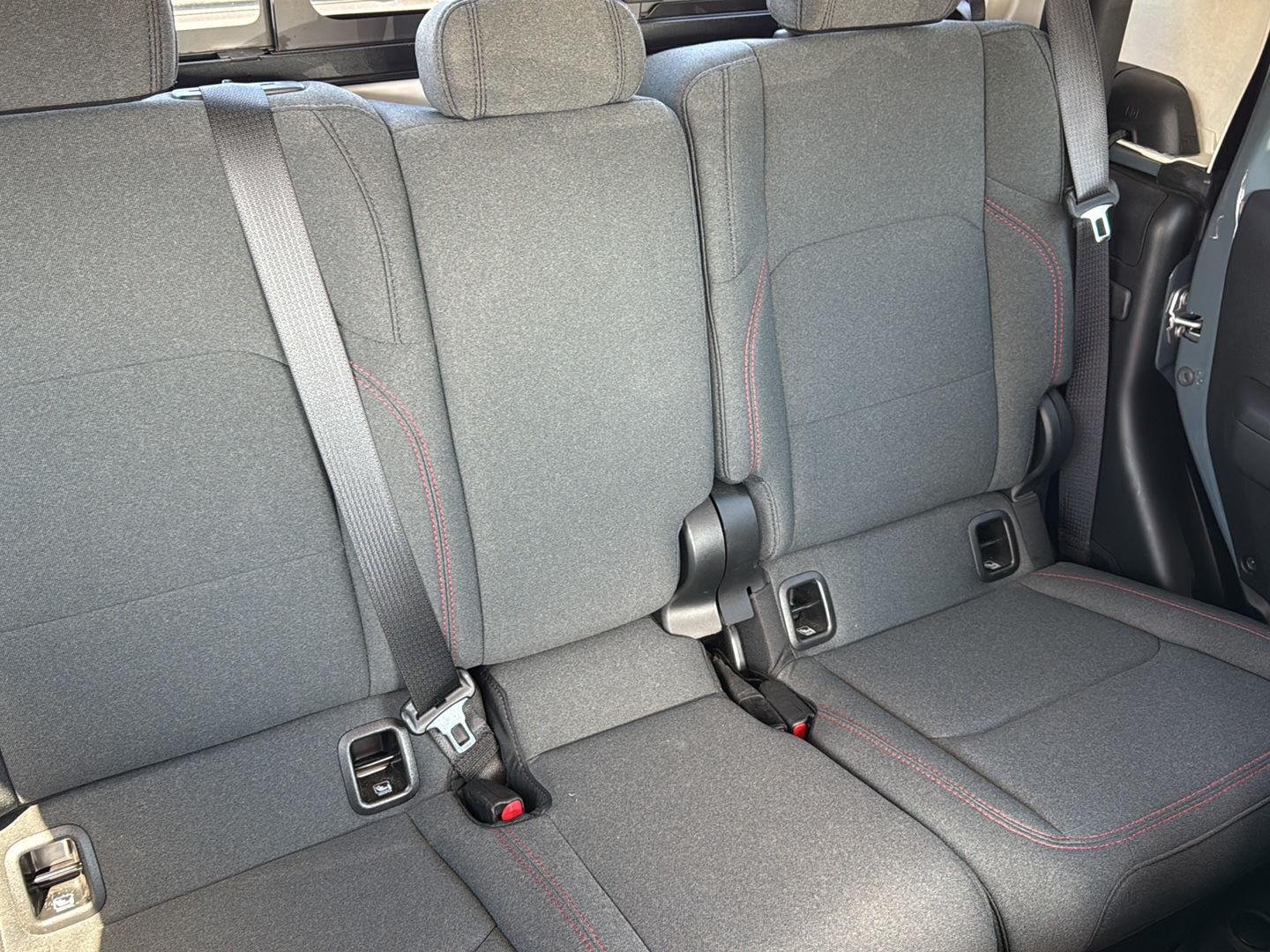 Used 2025 Anvil Clearcoat Jeep Rubicon image 18