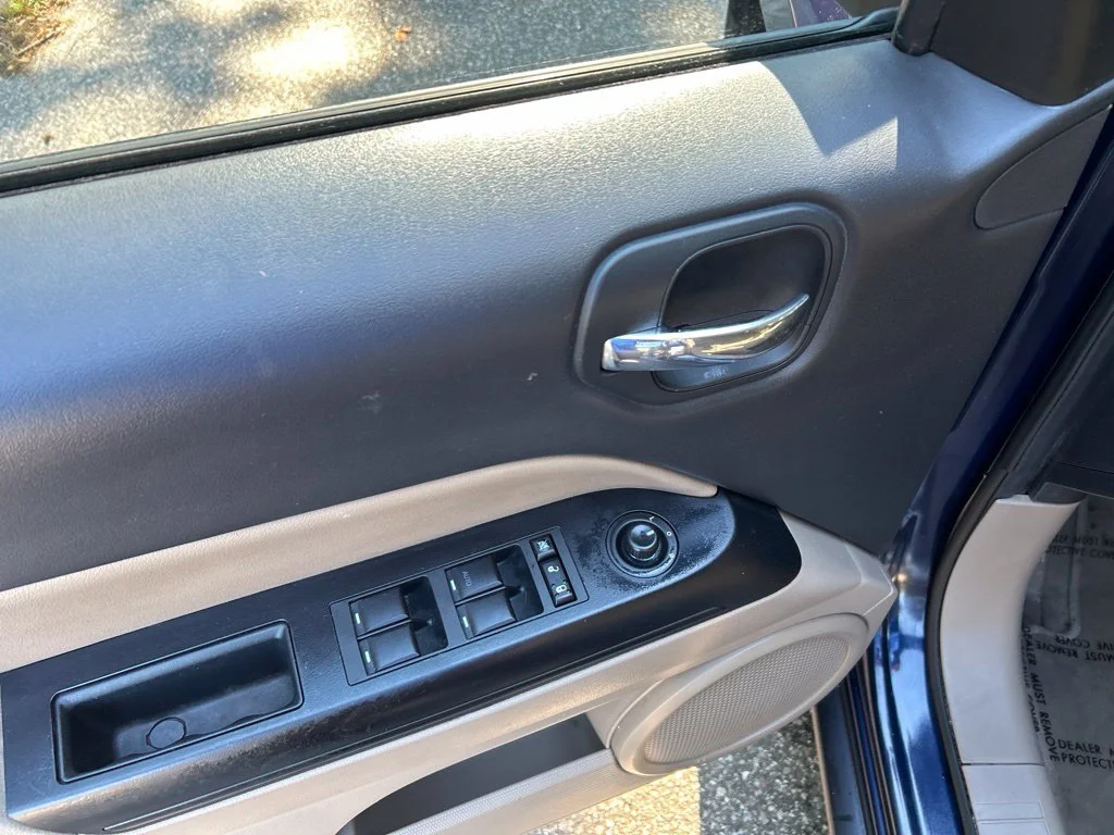 Used 2017 Blue Jeep Sport image 14