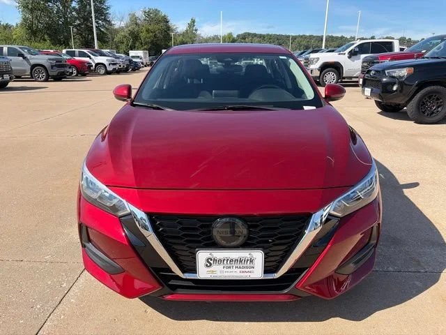 Used 2022 Red Nissan SV image 8
