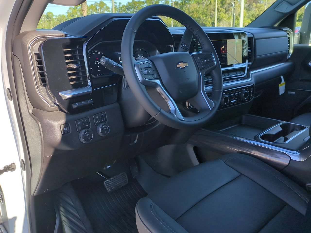 2026 Chevrolet Silverado 2500 HD LTZ - Photo 10