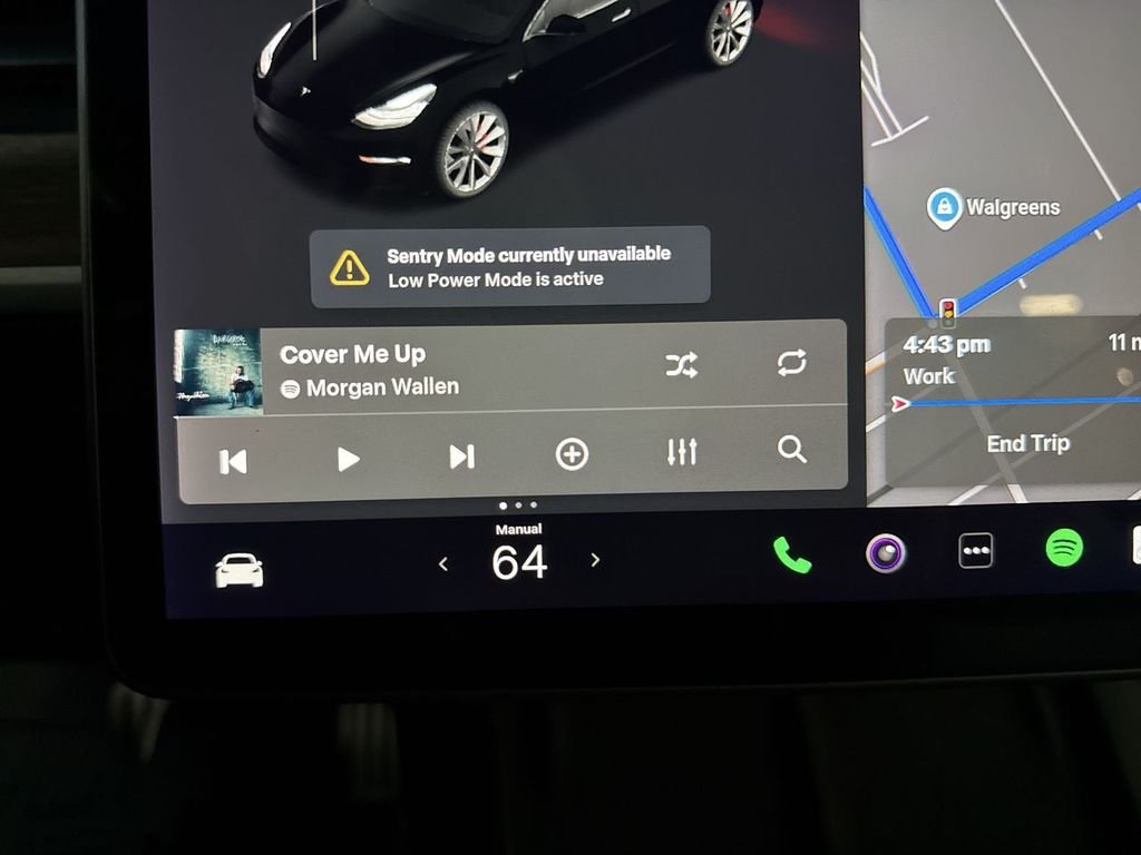 Used 2018  Tesla Long Range image 29