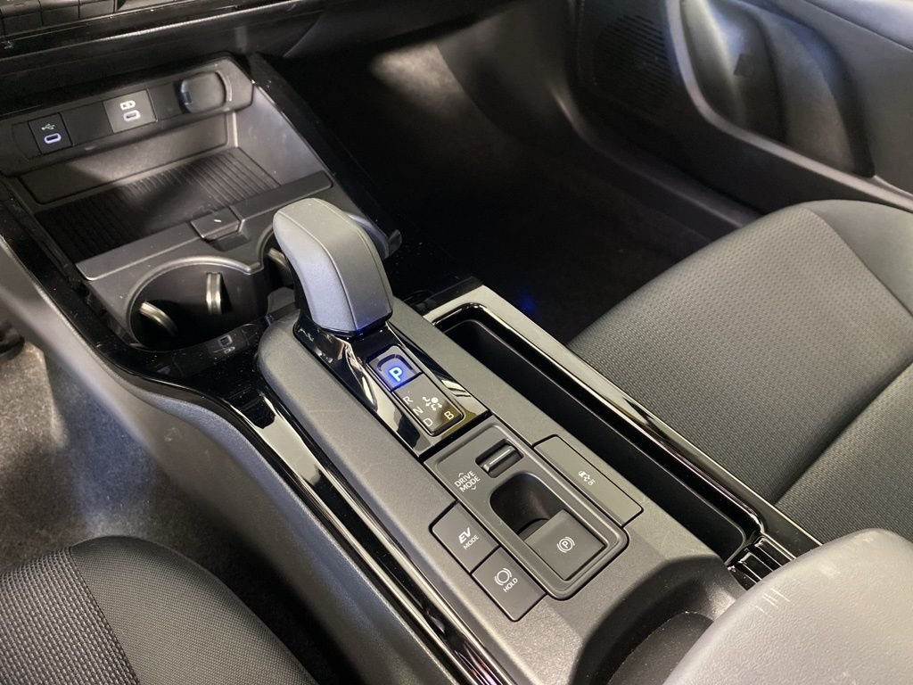 2023 Toyota Prius LE - Photo 17