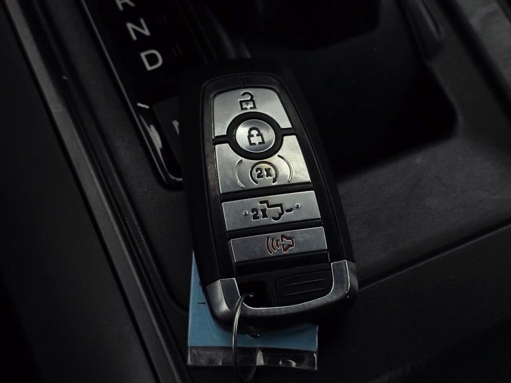Used 2024 Agate Black Metallic Ford XLT image 49