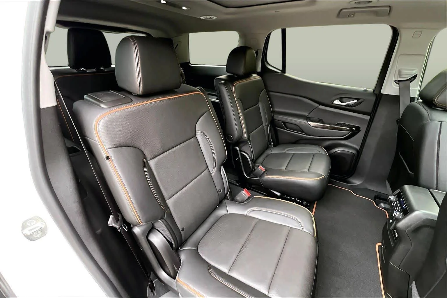 Used 2023 Summit White GMC AT4 image 20