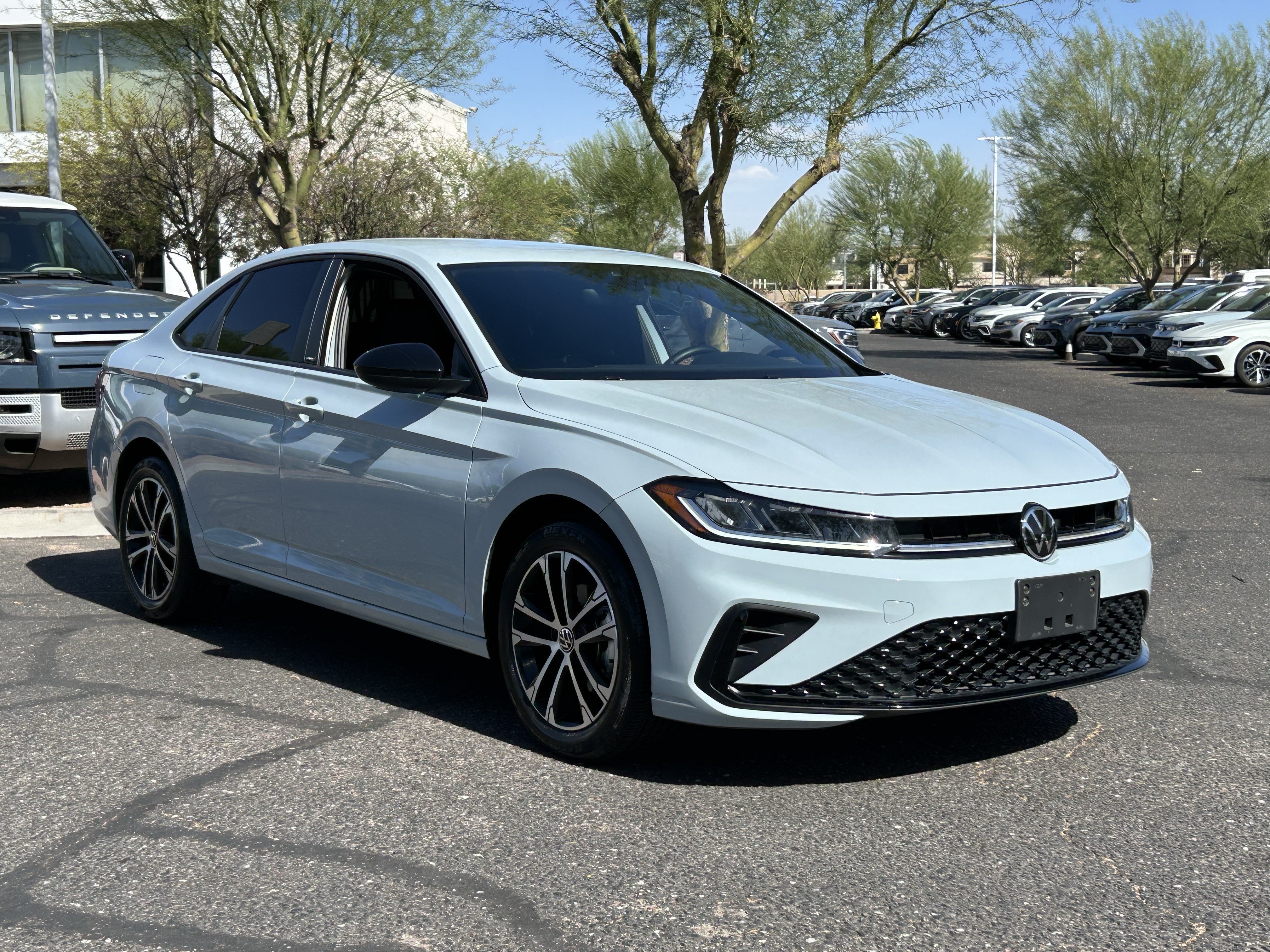 Used 2025 White Volkswagen Sport image 6