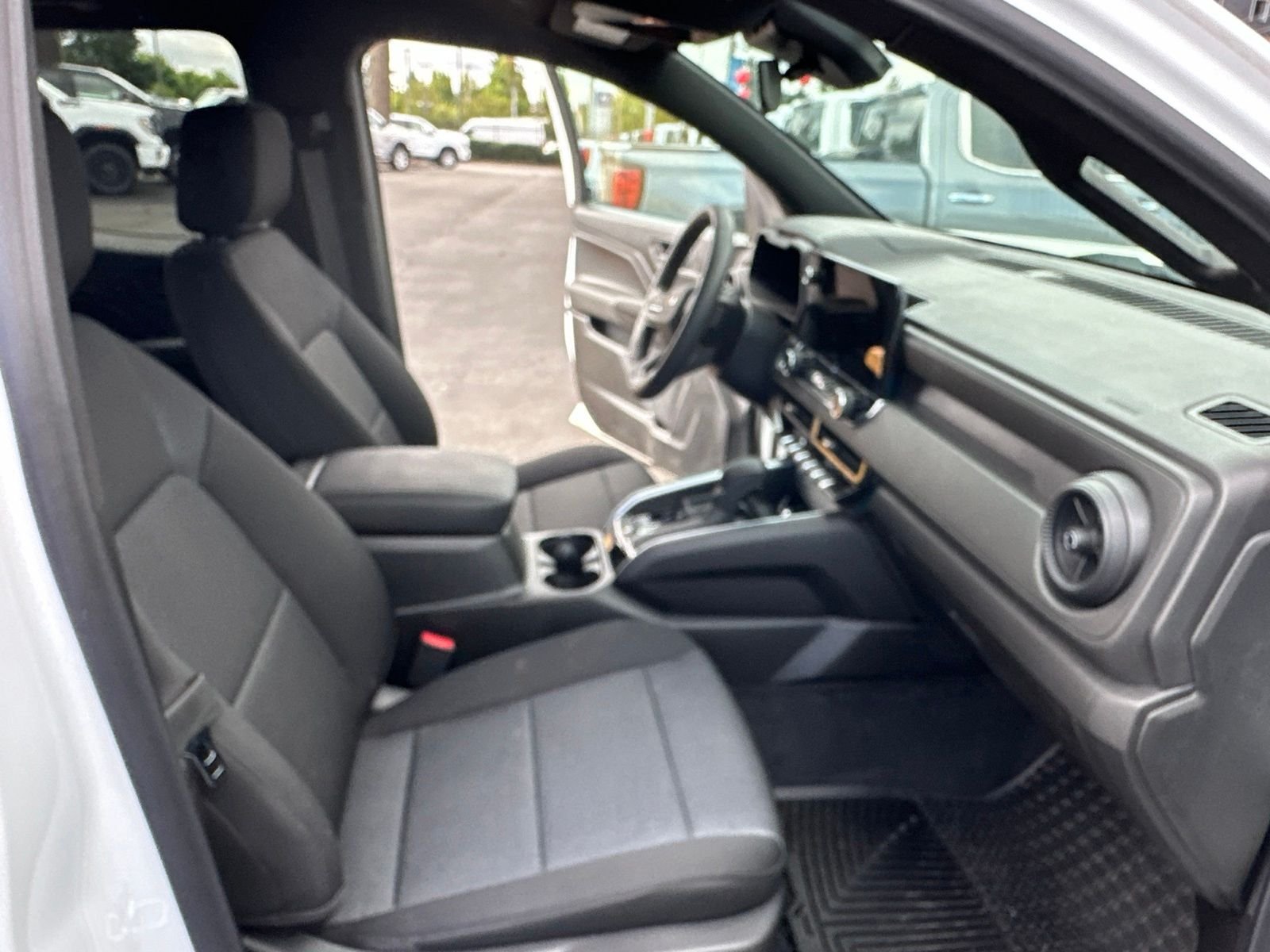Used 2025 Summit White Chevrolet Work Truck image 17