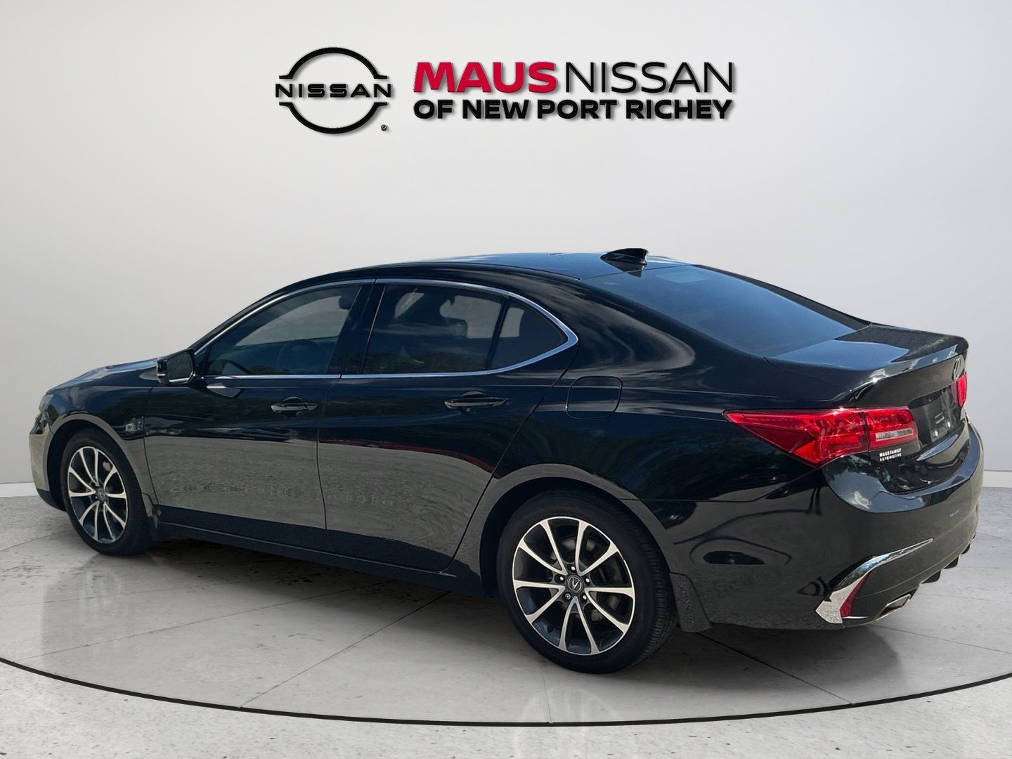 Used 2018 Black Acura 3.5L V6 image 6