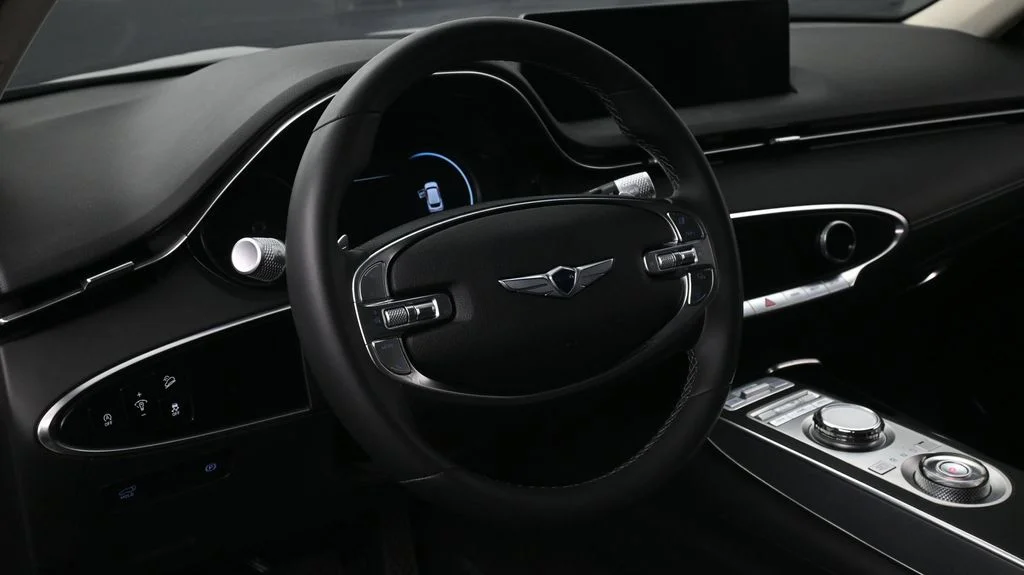 Certified Used 2024 Black Genesis 2.5T image 9