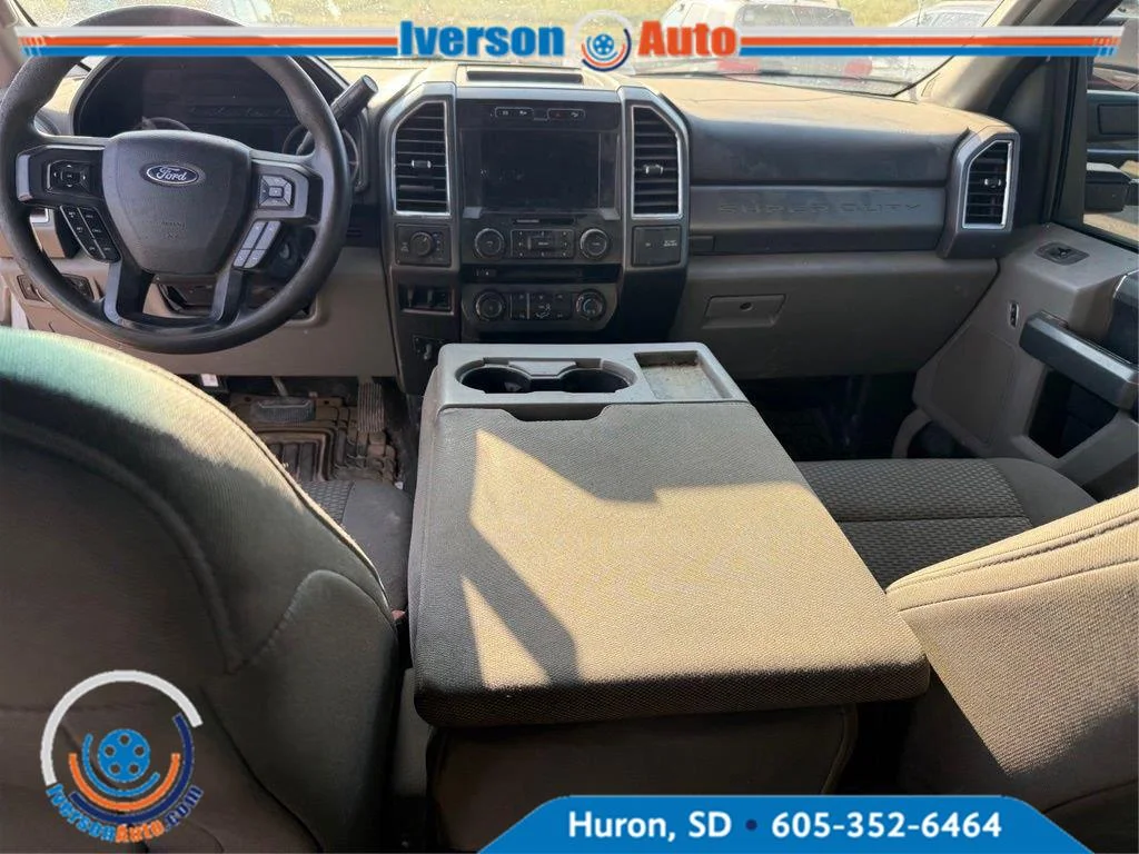 Used 2017 White Ford XLT image 6