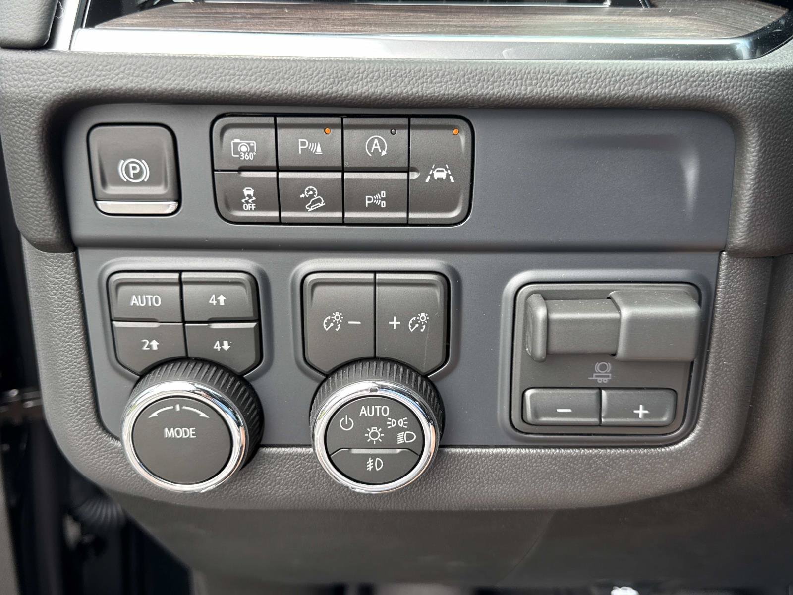 2026 Chevrolet Tahoe LT - Photo 30