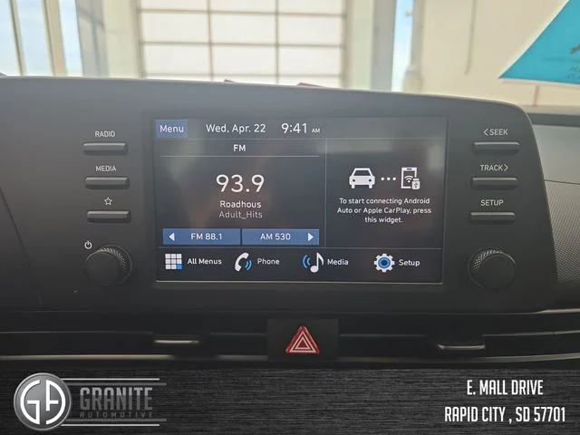 2025 Hyundai Elantra SEL - Photo 20