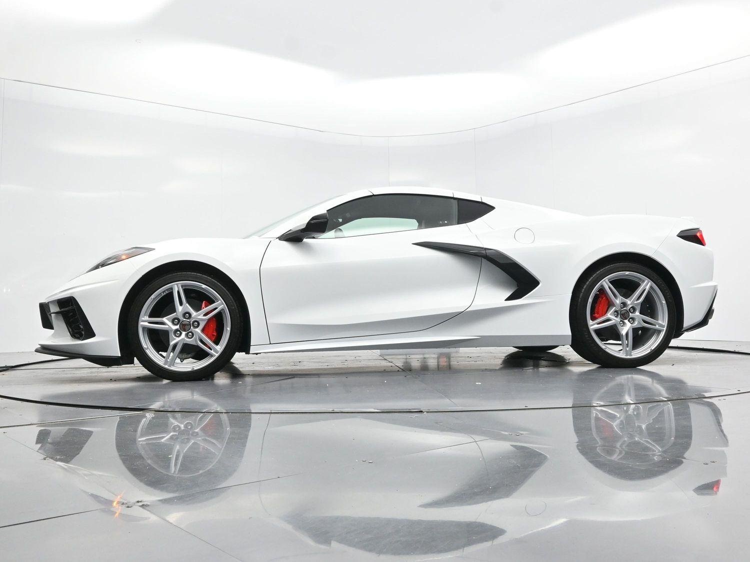 Used 2024 Arctic White Chevrolet 1LT image 42