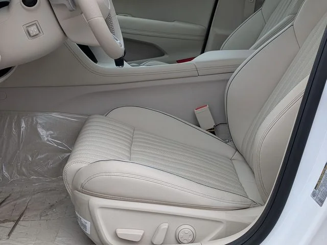 Used 2026 White Genesis 2.5T Prestige image 11