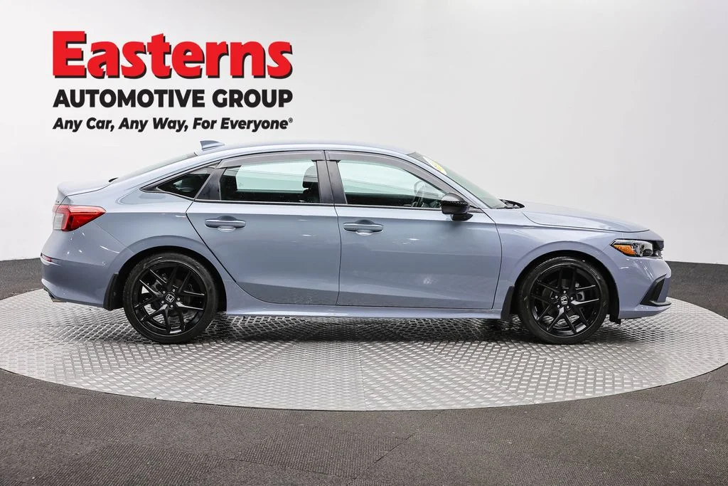 Used 2024 Gray Honda Sport image 4
