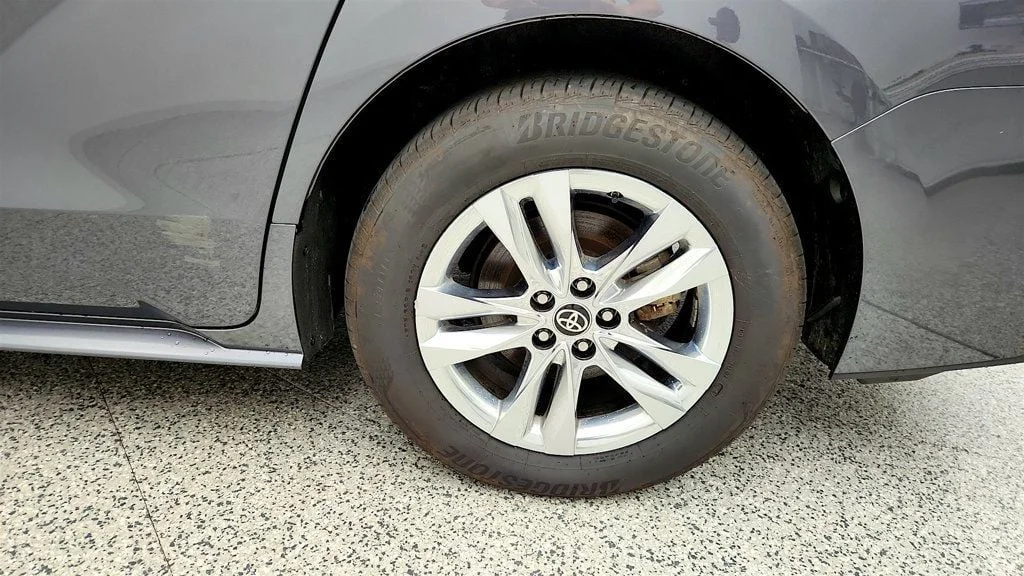 Used 2025 Magnetic Gray Metallic Toyota XLE AWD 7-Seater w/ Plus Pkg & 18
