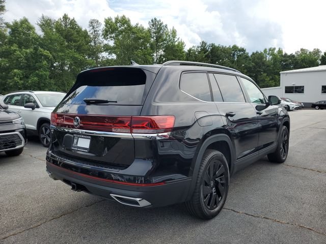 New 2026 Black Volkswagen 2.0T SE w/Technology image 4