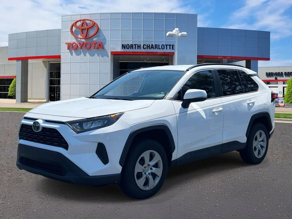 Used 2021 White Toyota LE image 3