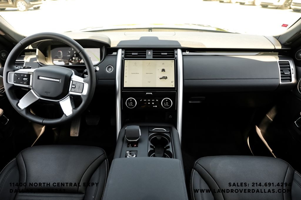Used 2025 Black Land Rover S image 12