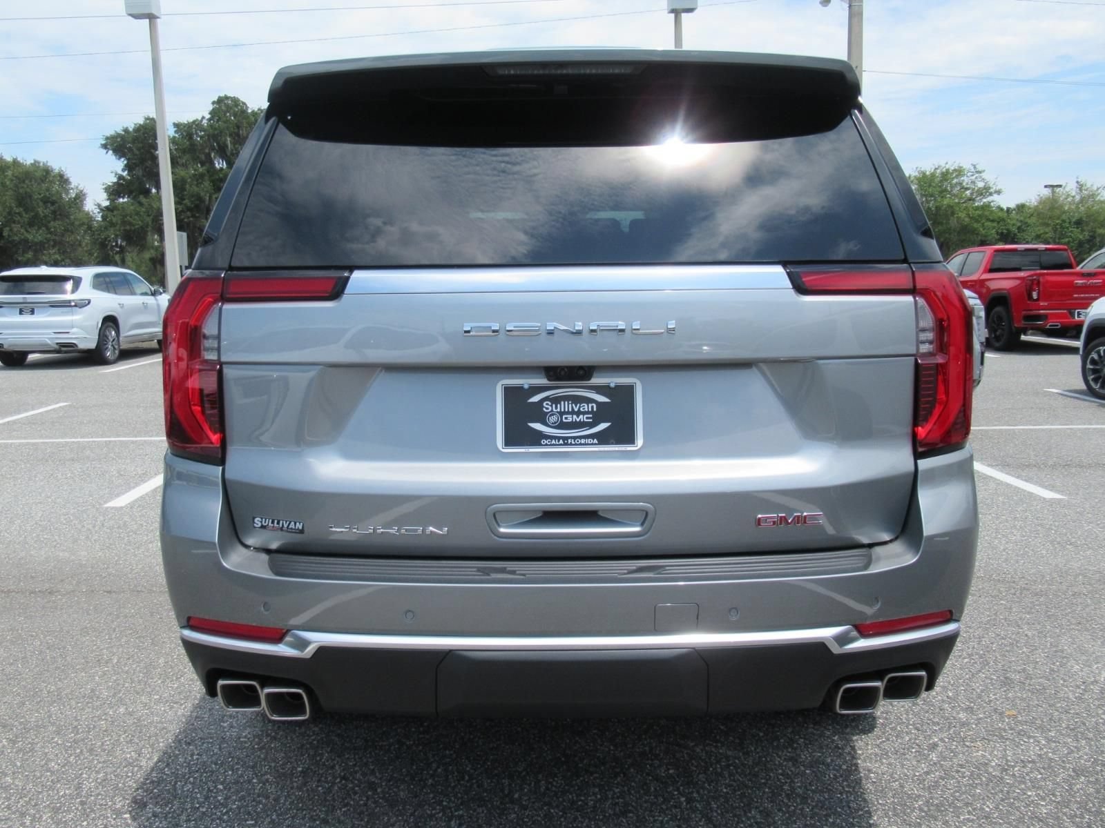 2026 GMC Yukon Denali - Photo 6