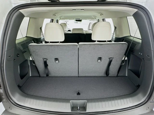 New 2026 Hyundai SANTA FE SE