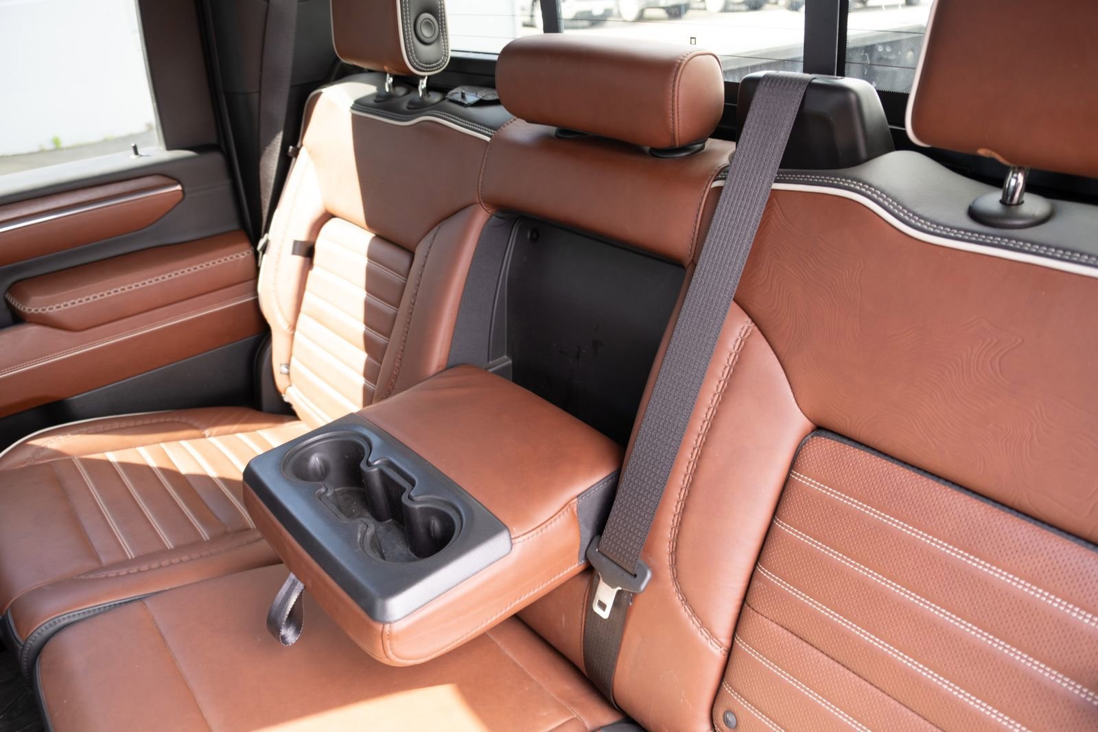Used 2024 Onyx Black GMC Denali Ultimate image 19