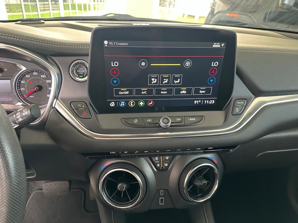Used 2023 Gray Chevrolet LT image 23
